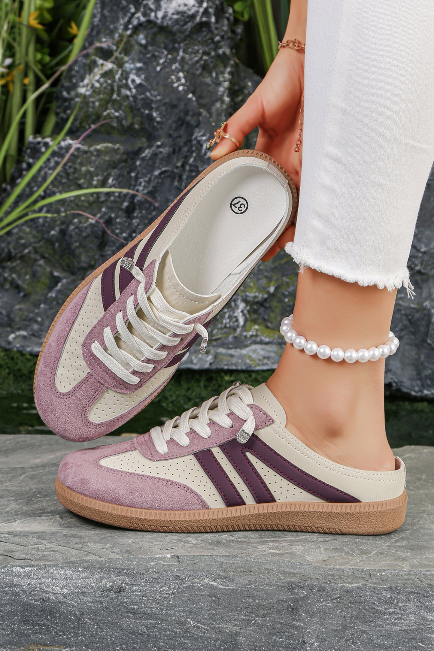 Patchwork Lace-Up Eyelet Fashion Sneakers